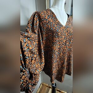Sandy & Sid Womens Medium Leopard Brown Turquoise Shirt Blouse Animal Western